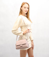 將圖片載入圖庫檢視器 Flap Bag