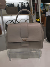 將圖片載入圖庫檢視器 Flap Bag