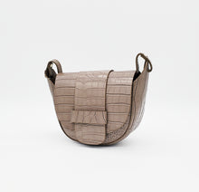 將圖片載入圖庫檢視器 Saddle Bag