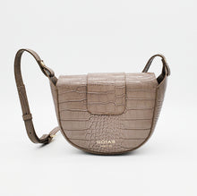 將圖片載入圖庫檢視器 Saddle Bag