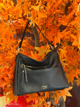 將圖片載入圖庫檢視器 Multi zipper hobo
