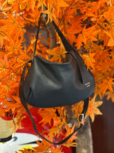 將圖片載入圖庫檢視器 Soft postman bag

