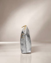 將圖片載入圖庫檢視器 Sparkling large pouch ( with strap)
