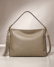 將圖片載入圖庫檢視器 Multi zipper hobo
