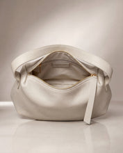 將圖片載入圖庫檢視器 Soft postman bag
