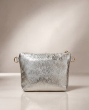 將圖片載入圖庫檢視器 Sparkling large pouch ( with strap)

