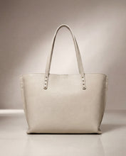 將圖片載入圖庫檢視器 Studded tote
